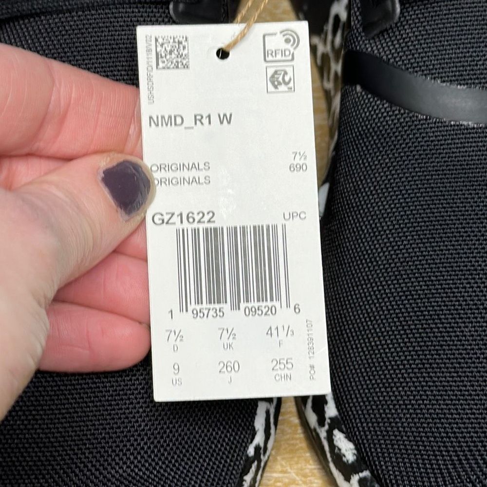Adidas NMD R1 Leopard - Picture 5 of 12